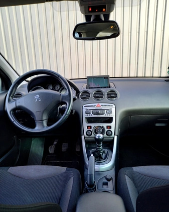 Peugeot 308 cena 18500 przebieg: 152000, rok produkcji 2012 z Tychy małe 92